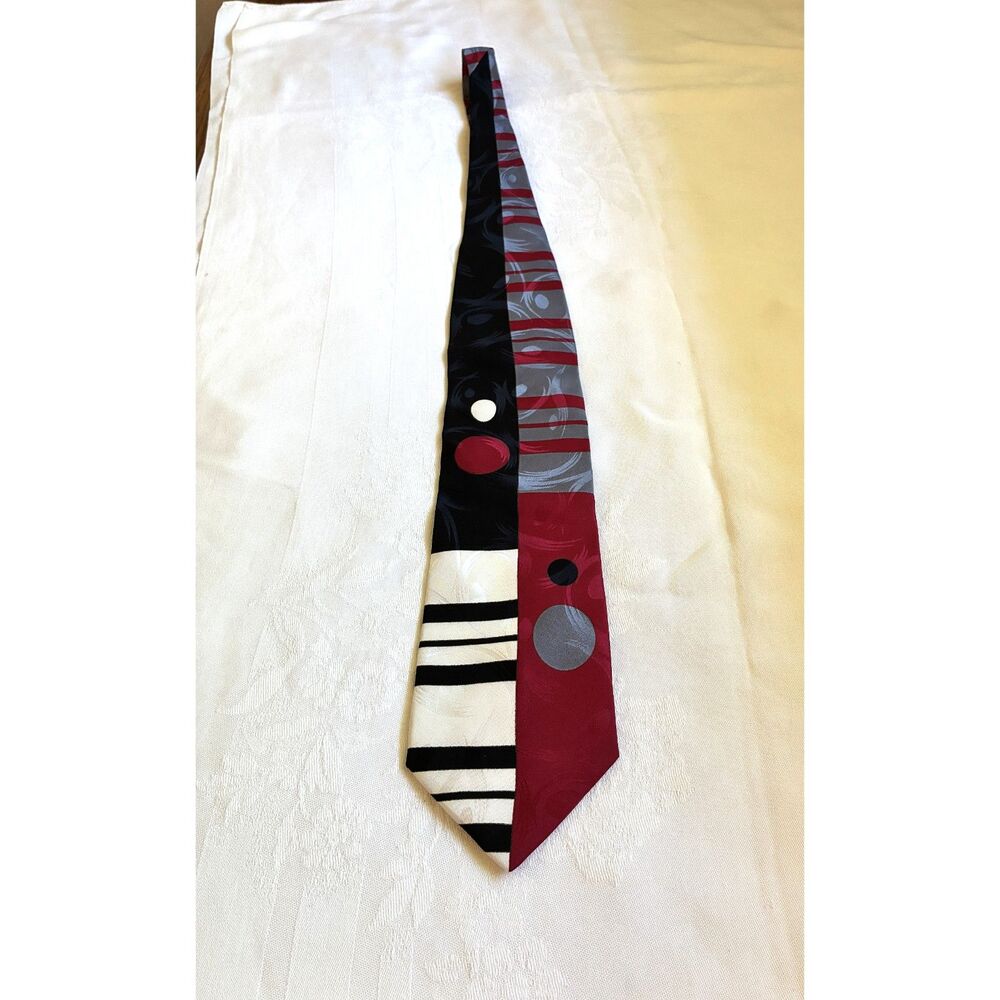 VTG Fratelli Moda Men's Silk Necktie Handmade in Italy Geometric Sku9GG
